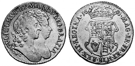 Γκινέα του 1691.  Αριστερά, οι βασιλείς  Γουλιέλμος Γ’ και Μαρία Β’.  Δεξιά, το βασιλικό οικόσημο.